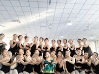 【黑客破解】台中18歲的舞蹈班學員黃嘉雯 各種私拍泄密流出2