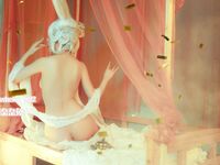 極品網紅美少女嫩妹草莓味的奈奈兔罕露臉高價24套-NO.008 第1季 Vol.07 玉兔精-CQ兔子 [31P]