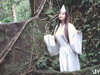 極品波霸神乳樂樂劇情演繹【痴女幽靈鬼姬杯】宅男深夜被電視里的女鬼強上1080P高清無水原版