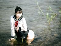 [新姬上線][會員][圖包][CosPlay]蘿莉嫩妹@超級美穴@落落Raku之閃光少女~Shining Days~ 戶外露出的學妹 密穴粉嫩 香甜可口 硬得哥哥停不下來