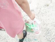 史詩級亂倫 龍鳳胎哥哥強上02年親妹妹 後續1 再次操正在寫作業的妹妹 干到一半才發現老媽在家