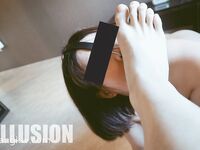 八月【重磅福利】SM大神ILLUSION 調教COS女奴福利集，各種性虐蘿莉美少女，屁股都拍紅再操