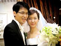 露臉才是王道！我和情婦的那些年 人前高冷嚴厲風韻人妻銀行女經理從婚前到婚後各種不雅自拍