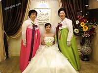 露臉才是王道！我和情婦的那些年 人前高冷嚴厲風韻人妻銀行女經理從婚前到婚後各種不雅自拍