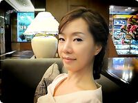 露臉才是王道！我和情婦的那些年 人前高冷嚴厲風韻人妻銀行女經理從婚前到婚後各種不雅自拍