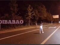 抖音80W粉絲推特網紅超萌蘿莉反差婊一隻喔私拍視圖大量流出人前露出3P喝尿野戰騷中極品