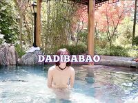 抖音80W粉絲推特網紅超萌蘿莉反差婊一隻喔私拍視圖大量流出人前露出3P喝尿野戰騷中極品