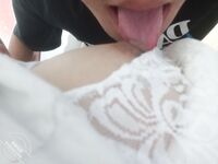 姐弟亂倫 小哥精蟲上腦 強上來大姨媽的無毛白虎姐姐