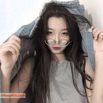 露臉才是王道！推特清純大波翹臀奔放正妹輝夜姬私拍各種反人類調教群P喝尿炮擊多人顏射場面令人乍舌