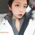 露臉才是王道！推特清純大波翹臀奔放正妹輝夜姬私拍各種反人類調教群P喝尿炮擊多人顏射場面令人乍舌