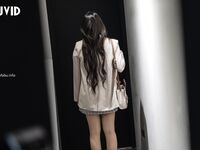 巨乳妙龄女神【乐乐】下班回家途中被电车痴汉尾随趁她熟睡进屋强行交合嘴说不要却迎合着高潮