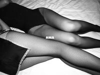 走另類情色唯美路線的攝影大咖AMA女體藝術私拍各種露臉極品反差美模觀感另一種滋味