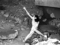 走另類情色唯美路線的攝影大咖AMA女體藝術私拍各種露臉極品反差美模觀感另一種滋味