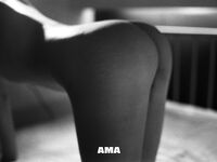 走另類情色唯美路線的攝影大咖AMA女體藝術私拍各種露臉極品反差美模觀感另一種滋味