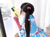 極品嬌嫩小萌妹『LepALu』極品粉嫩萌妹 藍色水手服 強制後入懟操 太嫩了 藍色水手服