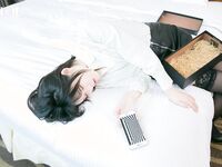 【極品女神 爆奶誘惑】高顏極品E奶上班族女郎『菈菈』目眩神迷高還原催眠 對遠端催眠APP言聽計從 高清