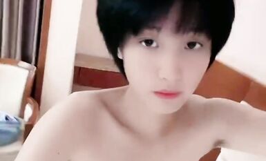 極品蘿莉音聲控露臉反差小嫩妹【比心陪玩小雪】私人高價定製紫薇裸身完成任務 (36)