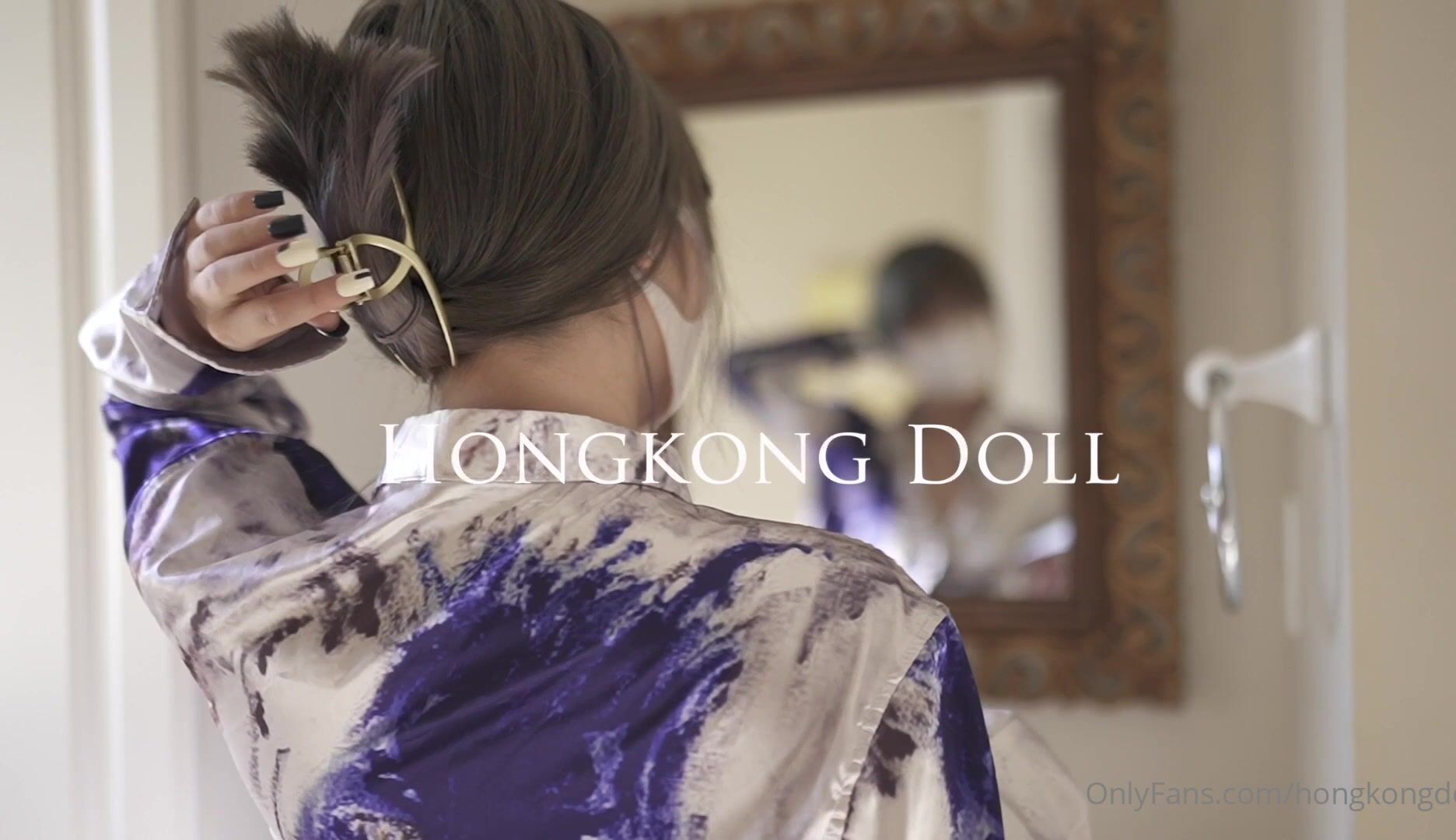 「一日女友的漂亮姐姐」中 -她是誰-00後碼農沉迷漂亮姐姐