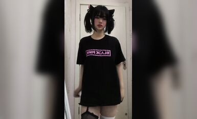 皮皮蝦網紅純欲女神【在下小羊】人前傲女，人後母狗，被金主包養定製私拍各種裸舞紫薇視頻207V (13)