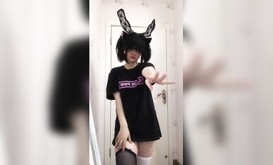 皮皮蝦網紅純欲女神【在下小羊】人前傲女，人後母狗，被金主包養定製私拍各種裸舞紫薇視頻207V (14)