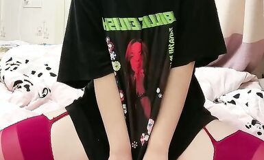 皮皮蝦網紅純欲女神【在下小羊】人前傲女，人後母狗，被金主包養定製私拍各種裸舞紫薇視頻207V (157)