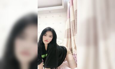 皮皮蝦網紅純欲女神【在下小羊】人前傲女，人後母狗，被金主包養定製私拍各種裸舞紫薇視頻207V (162)