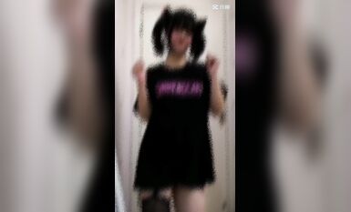 皮皮蝦網紅純欲女神【在下小羊】人前傲女，人後母狗，被金主包養定製私拍各種裸舞紫薇視頻207V (183)