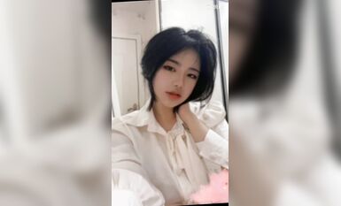 皮皮蝦網紅純欲女神【在下小羊】人前傲女，人後母狗，被金主包養定製私拍各種裸舞紫薇視頻207V (195)