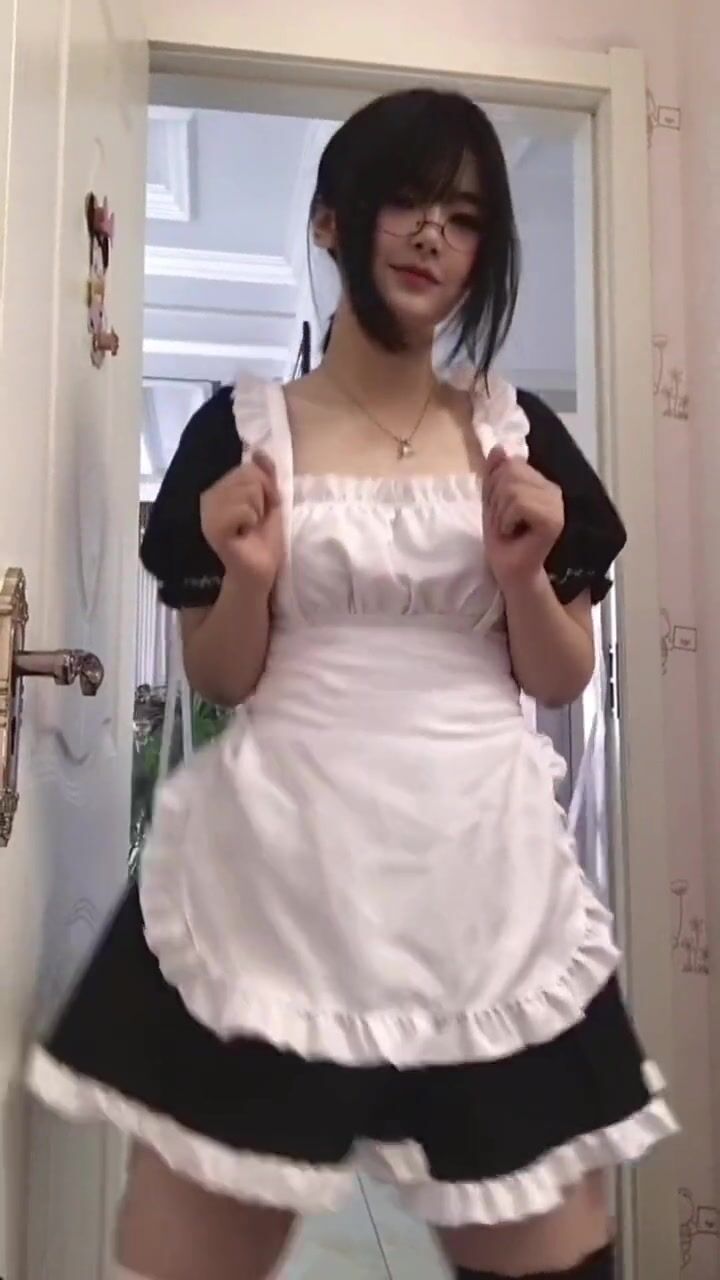 皮皮蝦網紅純欲女神【在下小羊】人前傲女，人後母狗，被金主包養定製私拍各種裸舞紫薇視頻207V (27)