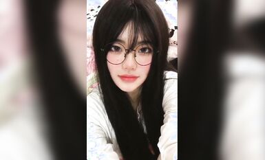 皮皮蝦網紅純欲女神【在下小羊】人前傲女，人後母狗，被金主包養定製私拍各種裸舞紫薇視頻207V (47)