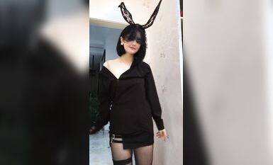 皮皮蝦網紅純欲女神【在下小羊】人前傲女，人後母狗，被金主包養定製私拍各種裸舞紫薇視頻207V (55)