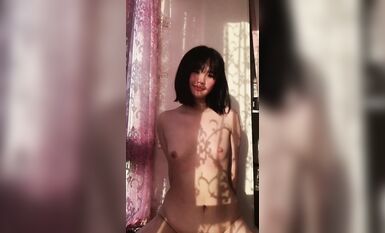 皮皮蝦網紅純欲女神【在下小羊】人前傲女，人後母狗，被金主包養定製私拍各種裸舞紫薇視頻207V (71)