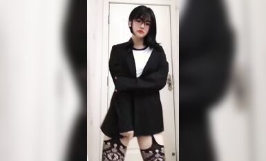 皮皮蝦網紅純欲女神【在下小羊】人前傲女，人後母狗，被金主包養定製私拍各種裸舞紫薇視頻207V (73)