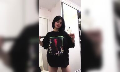 皮皮蝦網紅純欲女神【在下小羊】人前傲女，人後母狗，被金主包養定製私拍各種裸舞紫薇視頻207V (92)