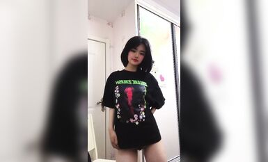 皮皮蝦網紅純欲女神【在下小羊】人前傲女，人後母狗，被金主包養定製私拍各種裸舞紫薇視頻207V (94)