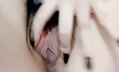 推特二次元極品美腿白虎一線天饅頭嫩比小姐姐【原味嵐一】收費私拍騷話特多各種紫薇淫語挑逗頗有擼點 (16)