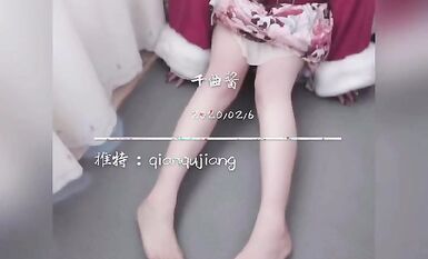 推特字母圈上海蘿莉風殘忍調教女大神【千曲醬】花樣百出極限虐奴~龜頭責罰強製取精馬眼酷刑 (145)