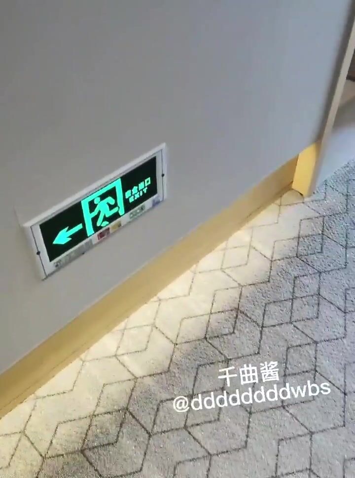 推特字母圈上海蘿莉風殘忍調教女大神【千曲醬】花樣百出極限虐奴~龜頭責罰強製取精馬眼酷刑 (42)