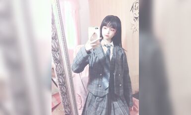 嬌嫩露臉小網紅！推特二次元卡哇伊極品妹【原野小年】粉絲群福利私拍COSER紫薇無毛粉嫩蜜穴 (1)