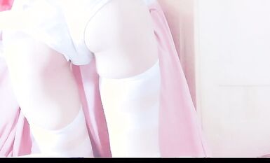 嬌嫩露臉小網紅！推特二次元卡哇伊極品妹【原野小年】粉絲群福利私拍COSER紫薇無毛粉嫩蜜穴 (10)