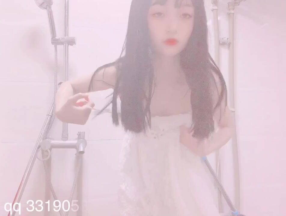 嬌嫩露臉小網紅！推特二次元卡哇伊極品妹【原野小年】粉絲群福利私拍COSER紫薇無毛粉嫩蜜穴 (4)