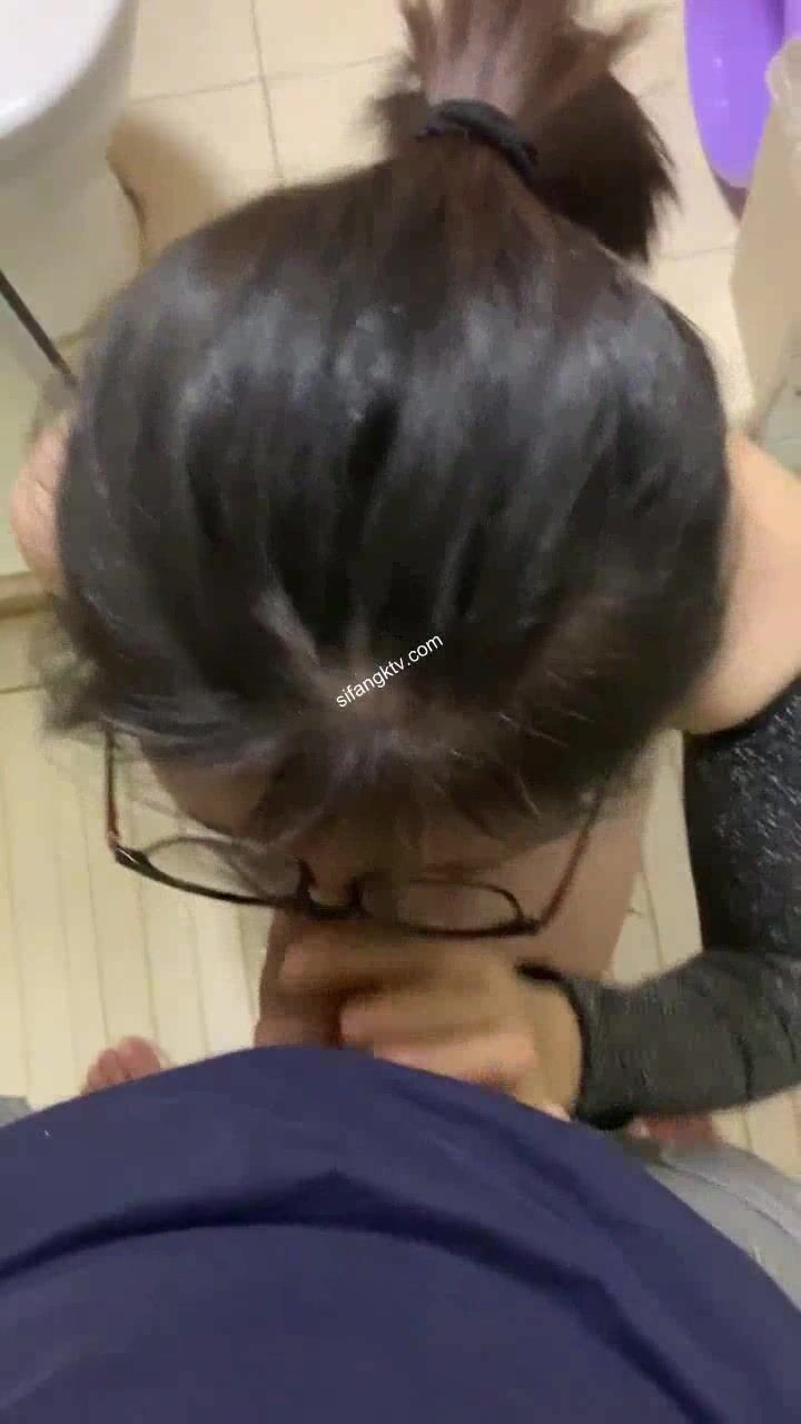 最新極品嫩妹啪啪自拍 後入逼洞大開隔空內射 蜜桃美臀紋身 後入沖刺感官 超刺激 高清 (6)