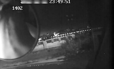 戶外露出界鼻祖！曾火遍全網的美臀反差人妻【人間精靈】景區人前放肆露出+野戰車震無水全套 (14)