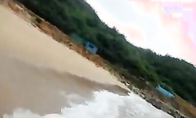 戶外露出界鼻祖！曾火遍全網的美臀反差人妻【人間精靈】景區人前放肆露出+野戰車震無水全套 (3)