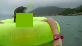 戶外露出界鼻祖！曾火遍全網的美臀反差人妻【人間精靈】景區人前放肆露出+野戰車震無水全套 (3)