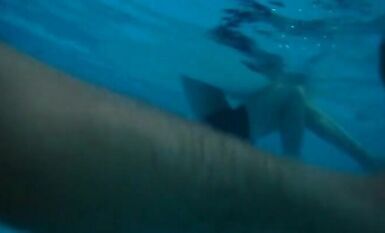 戶外露出界鼻祖！曾火遍全網的美臀反差人妻【人間精靈】景區人前放肆露出+野戰車震無水全套 (8)