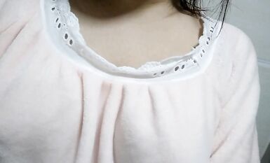 【百度雲泄密】22位露臉舉牌嫩妹 全方位了解妹子的顏值 身材 皮膚 (21)