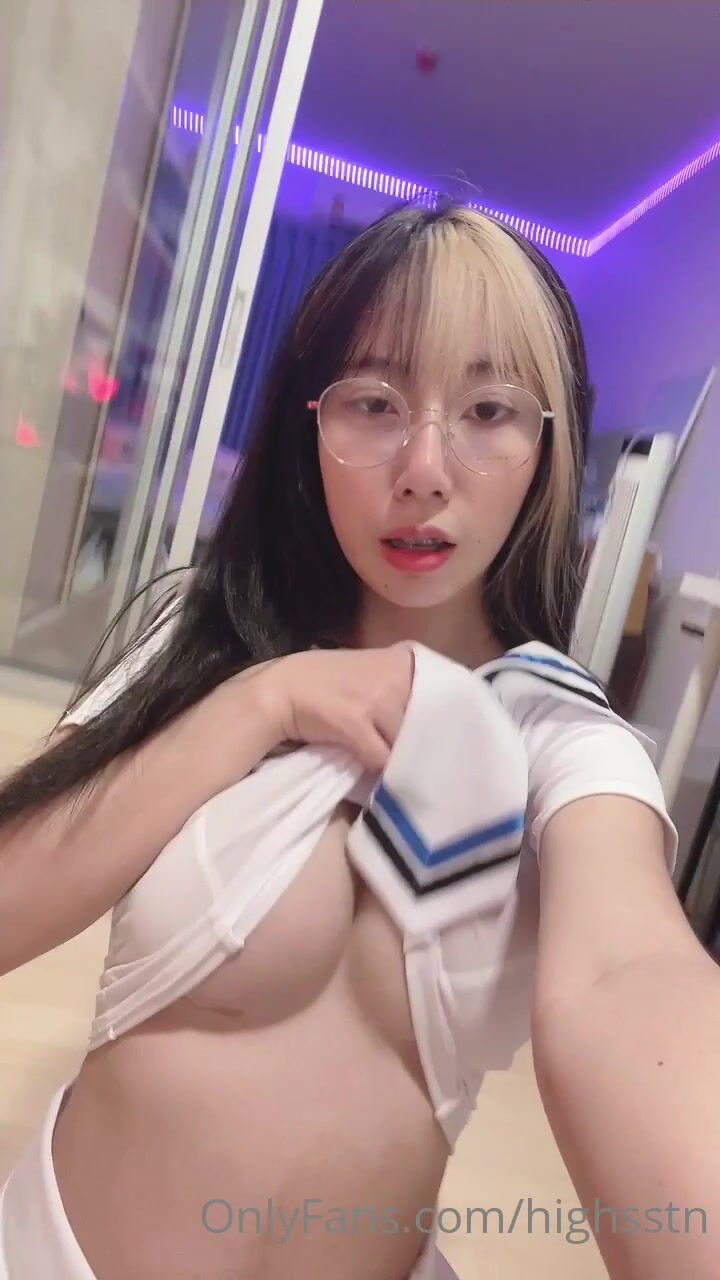 臉才是王道！萬人求檔OnlyFans極品網紅情侶褒姒私拍視圖第二彈排骨男友相當生猛火力全開 (18)