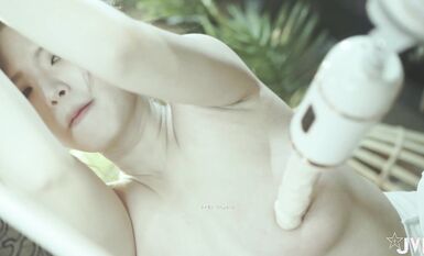 極品JVID足交屆的搓神 誘人無毛白虎蜜穴 各種玩具羞恥度爆表 道具挑逗玩弄性感肉體 情慾爆棚