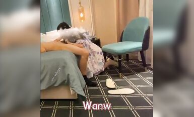 【重磅推薦】超清純露出女神【WANANH】，極品小蘿莉，景區全露+宿舍樓道性愛+超市露出，玲瓏有致 (3)